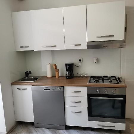Studio Apartman Kristina Lägenhet Pula Exteriör bild