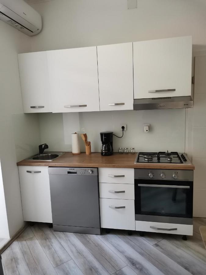 Studio Apartman Kristina Lägenhet Pula Exteriör bild