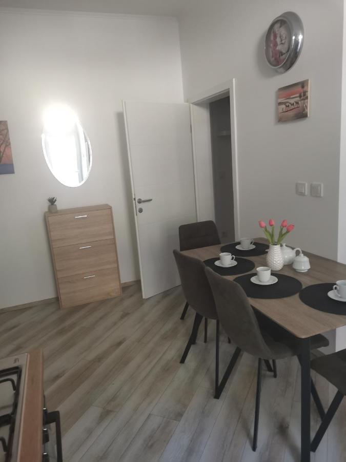 Studio Apartman Kristina Lägenhet Pula Exteriör bild